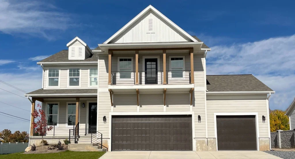 Image shows Florida home with new cement fiber siding.